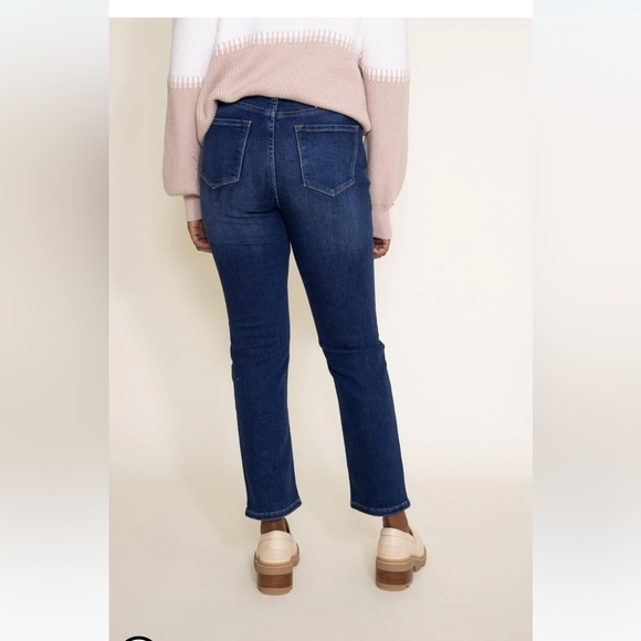 KanCan Adaline High Rise Slim Straight Jeans -size 9/28 - Picture 2 of 3